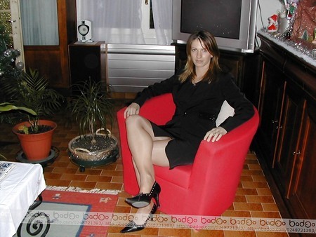 photo de salope en mini jupe chatte ouverte